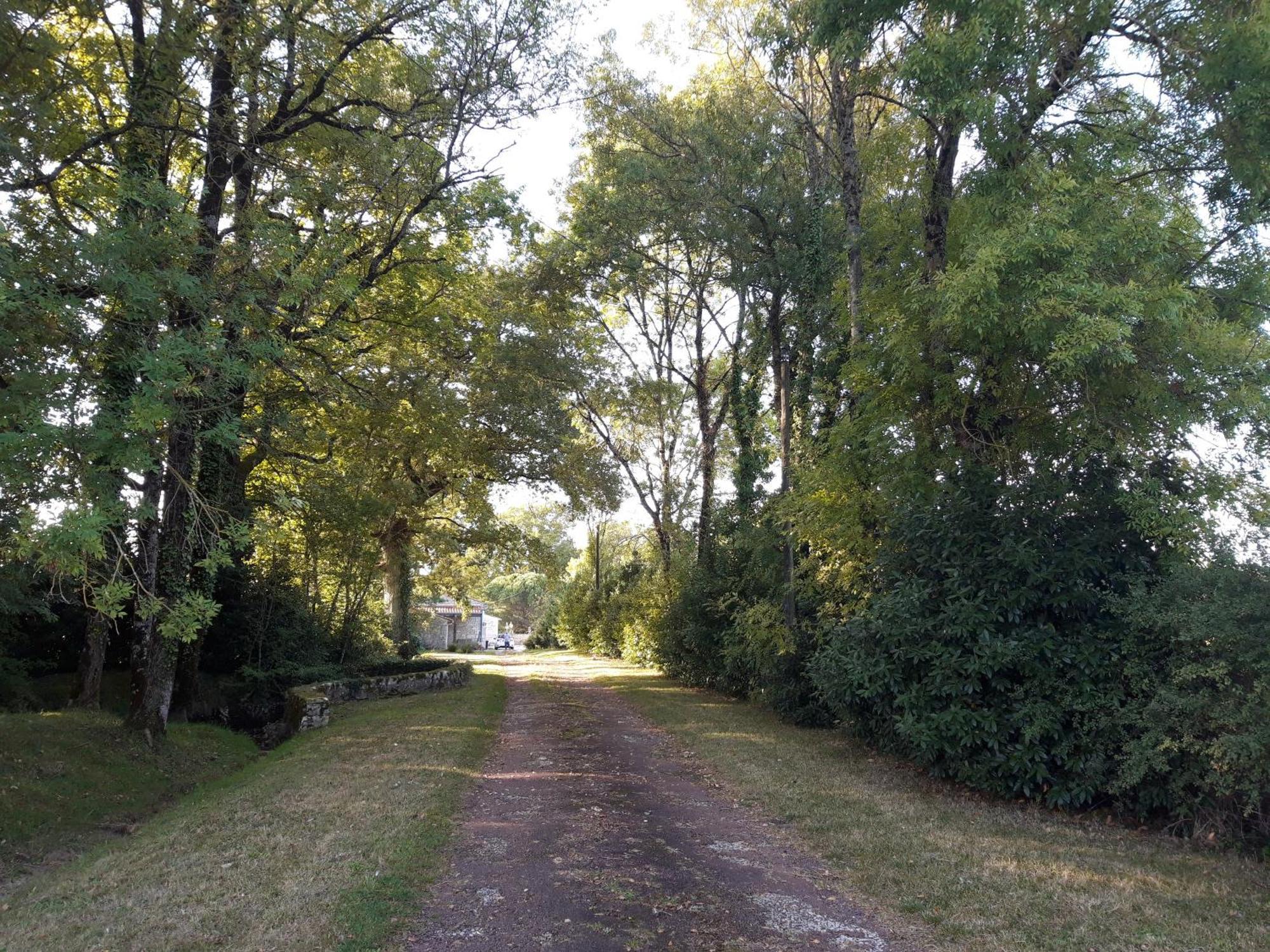 ホテル Domaine Fontcouverte Fontcouverte  エクステリア 写真